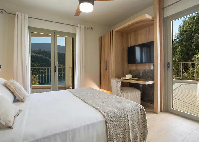 Вилла Elanthy-new Luxury With Private Sea Access